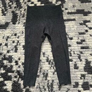 Aerie Chill Play Move Heather Grey Side Pocket Leggings Large Short